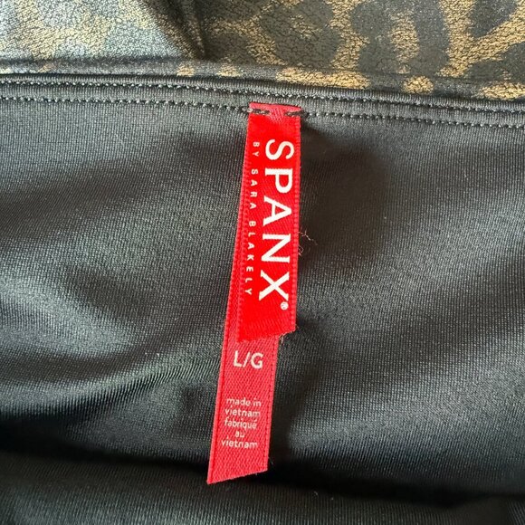 Women's L Spanx Faux Leather Leopard Leggings in Leopard Shine - Picture 5 of 8